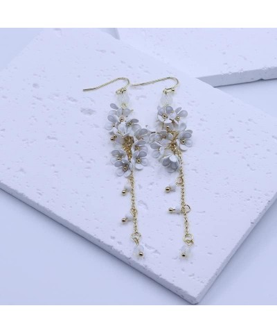 Flower Drop Earrings for Women, Daisy Drop Earrings, Resin Flowers Floral Earrings, Linear Gold Drop Earrings, 60s Flower Ear...