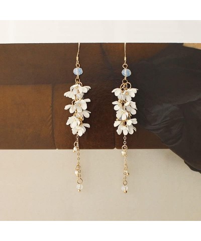 Flower Drop Earrings for Women, Daisy Drop Earrings, Resin Flowers Floral Earrings, Linear Gold Drop Earrings, 60s Flower Ear...